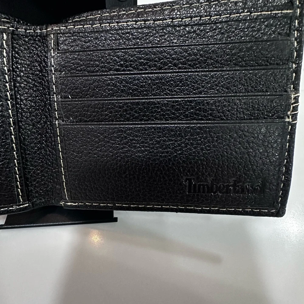 NWT Timberland Black Leather Card Holder